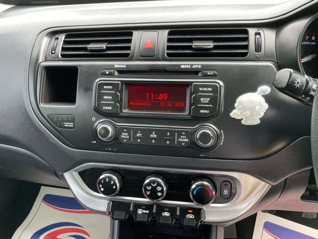 2013 KIA RIO 2013 KIA RIO