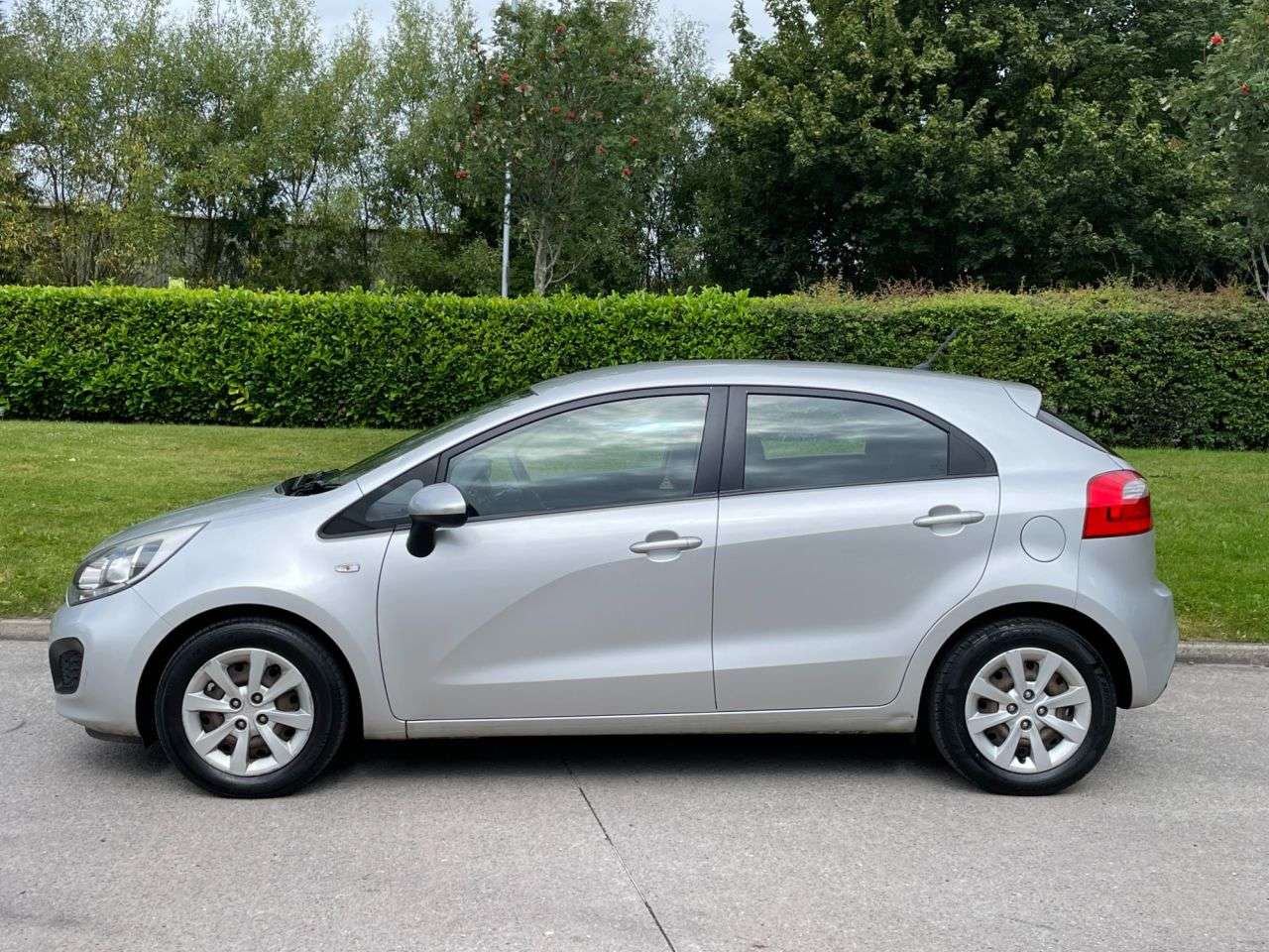 2013 KIA RIO 2013 KIA RIO