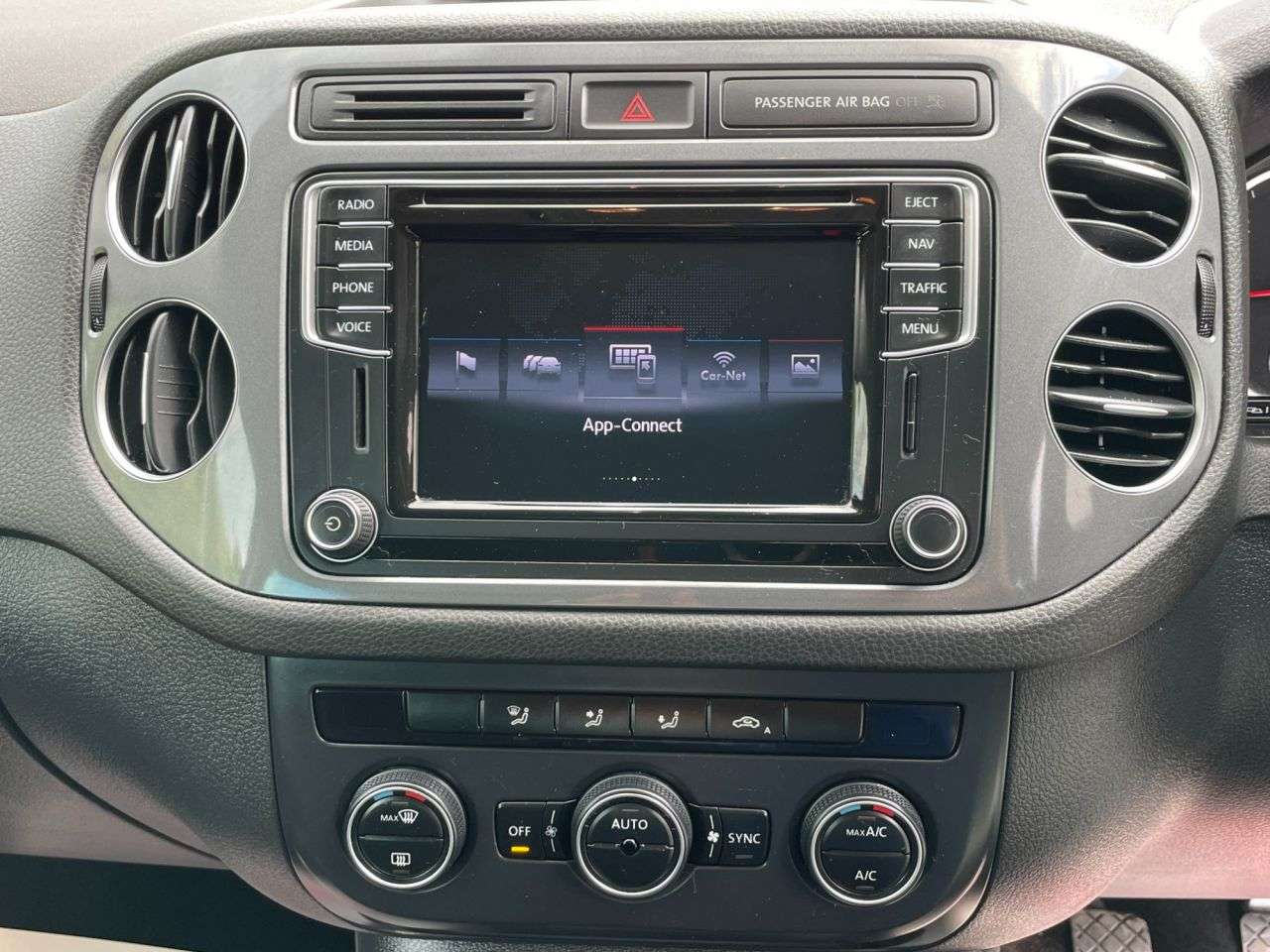 2016 VOLKSWAGEN TIGUAN 2016 VOLKSWAGEN TIGUAN