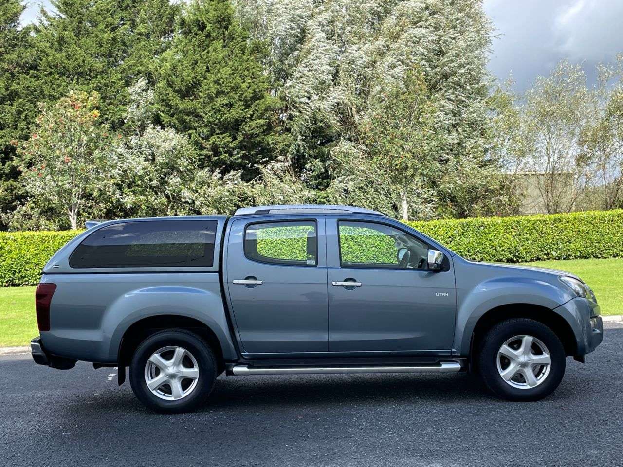 2015 ISUZU D-MAX 2015 ISUZU D-MAX