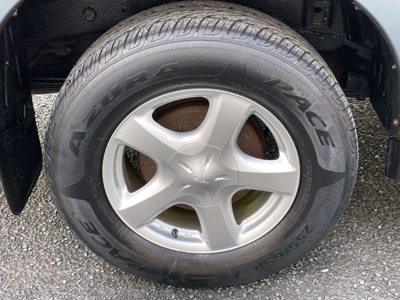 2015 ISUZU D-MAX 2015 ISUZU D-MAX