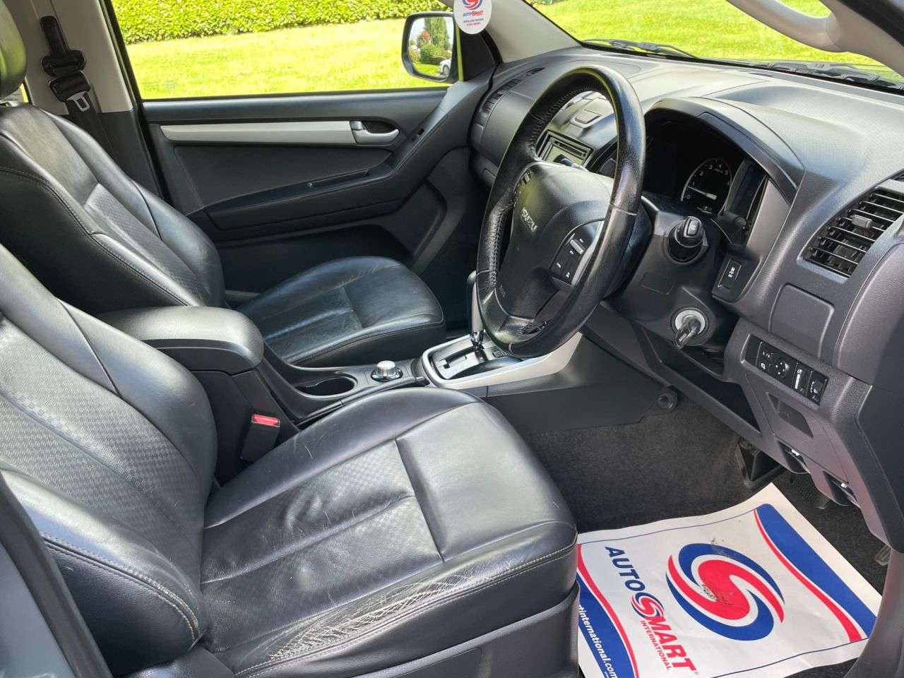 2015 ISUZU D-MAX 2015 ISUZU D-MAX