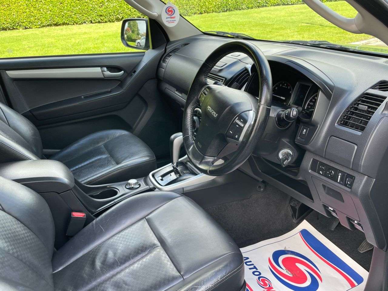 2015 ISUZU D-MAX 2015 ISUZU D-MAX