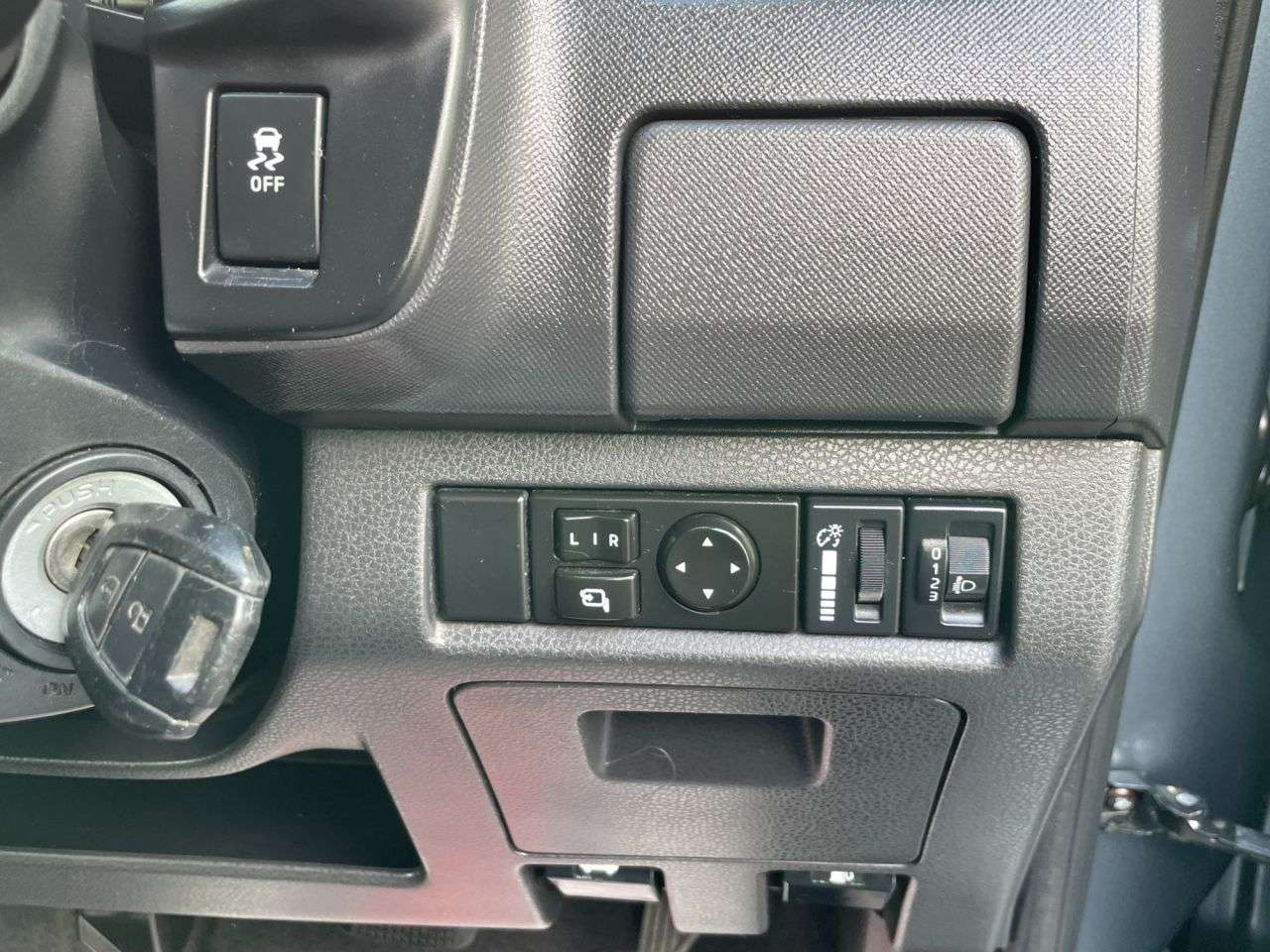 2015 ISUZU D-MAX 2015 ISUZU D-MAX