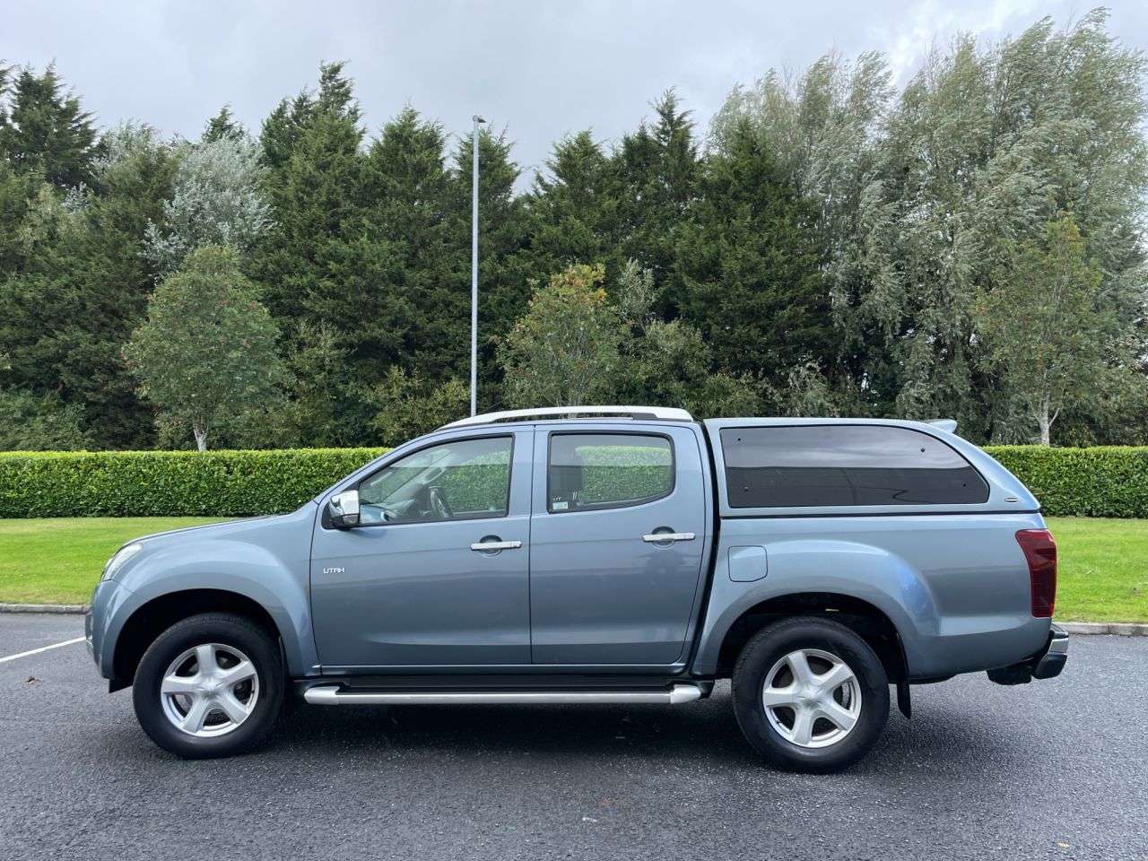 2015 ISUZU D-MAX 2015 ISUZU D-MAX