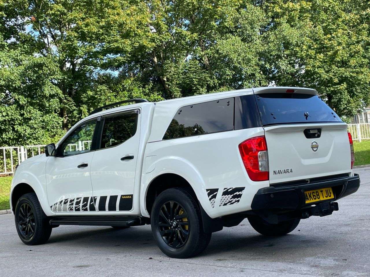 A 2018 NISSAN NAVARA 2.3 dCi N-Guard Pickup Double Cab 4dr Diesel Auto 4WD Euro 6 (190 ps) PRICE A 2018 NISSAN NAVARA 2.3 dCi N-Guard Pickup Double Cab 4dr Diesel Auto 4WD Euro 6 (190 ps) PRICE