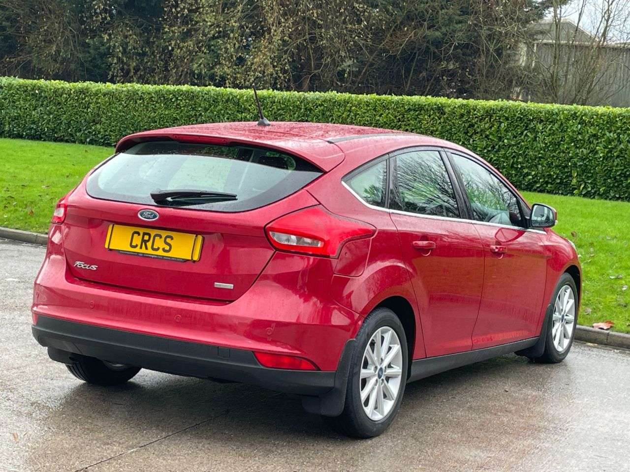 A 2017 FORD FOCUS 1.0T EcoBoost Titanium Hatchback 5dr Petrol Manual Euro 6 (s/s) (125 ps) SA A 2017 FORD FOCUS 1.0T EcoBoost Titanium Hatchback 5dr Petrol Manual Euro 6 (s/s) (125 ps) SA