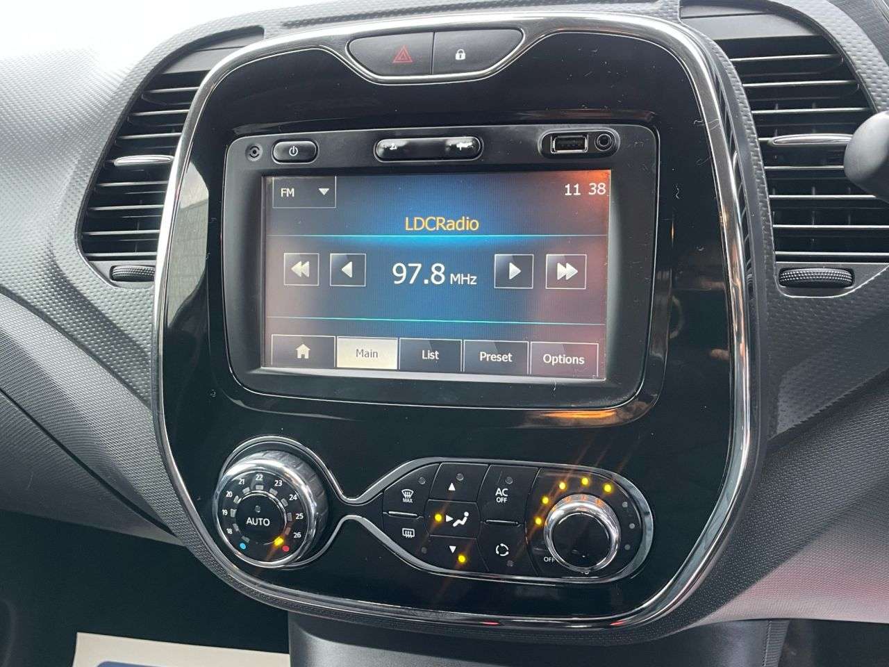 2015 RENAULT CAPTUR 2015 RENAULT CAPTUR