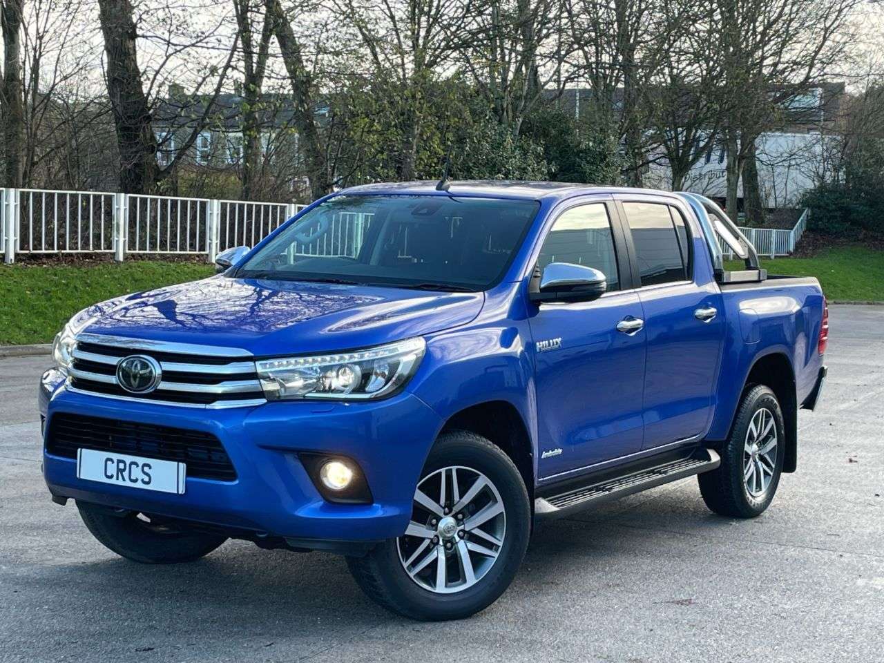 A 2018 TOYOTA HI-LUX 2.4 D-4D Invincible Pickup Double Cab 4dr Diesel Manual 4WD Euro 6 (s/s) (T A 2018 TOYOTA HI-LUX 2.4 D-4D Invincible Pickup Double Cab 4dr Diesel Manual 4WD Euro 6 (s/s) (T