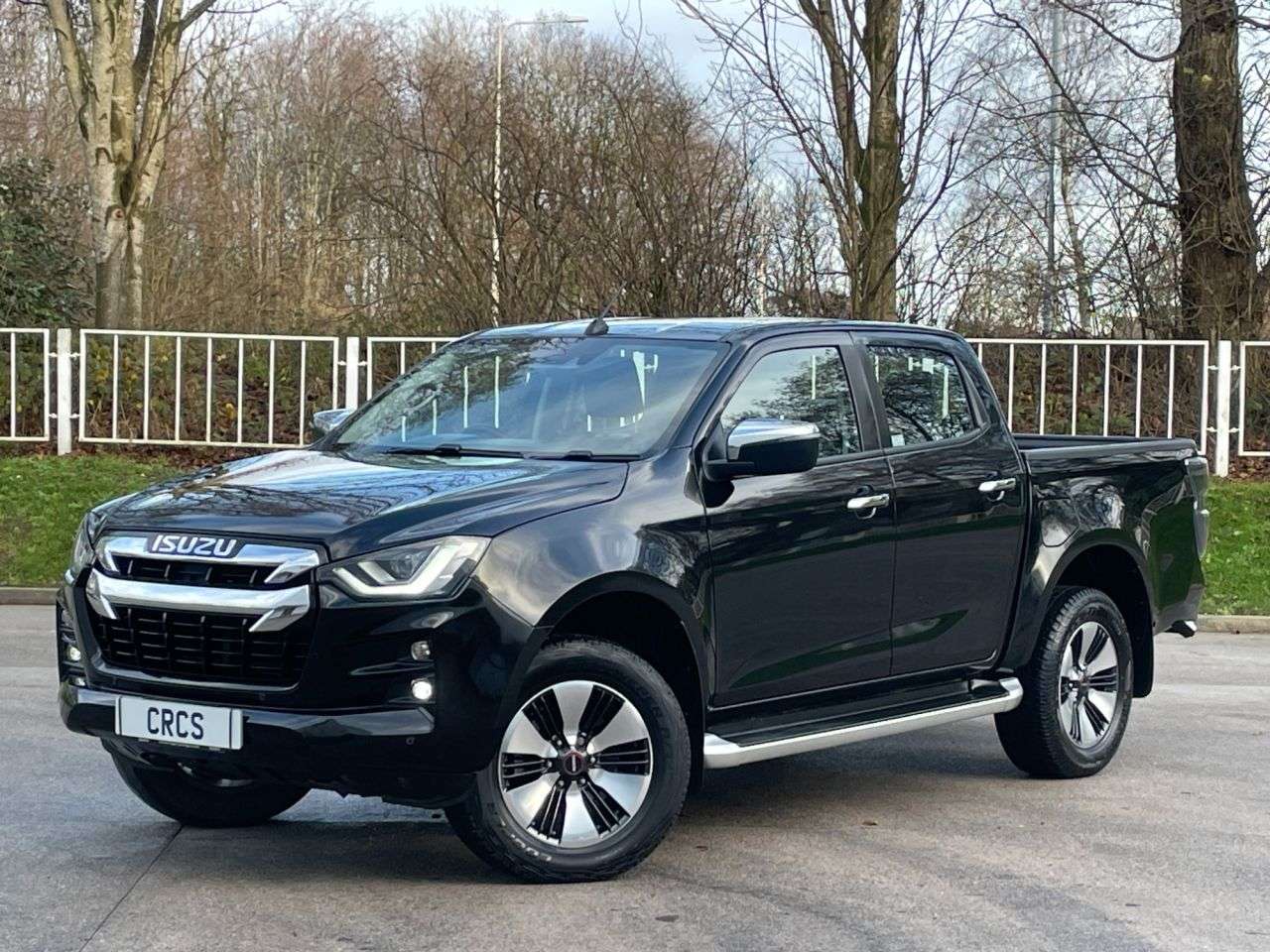 A 2023 ISUZU D-MAX 1.9 TD DL40 Pickup Double Cab 4dr Diesel Auto 4WD Euro 6 (s/s) (164 ps) * * A 2023 ISUZU D-MAX 1.9 TD DL40 Pickup Double Cab 4dr Diesel Auto 4WD Euro 6 (s/s) (164 ps) * *