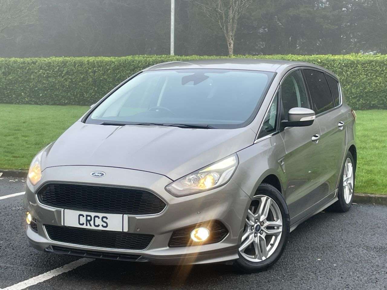 A 2016 FORD S-MAX 2.0 TDCi Titanium Sport MPV 5dr Diesel Manual Euro 6 (s/s) (180 ps) RECENTL A 2016 FORD S-MAX 2.0 TDCi Titanium Sport MPV 5dr Diesel Manual Euro 6 (s/s) (180 ps) RECENTL