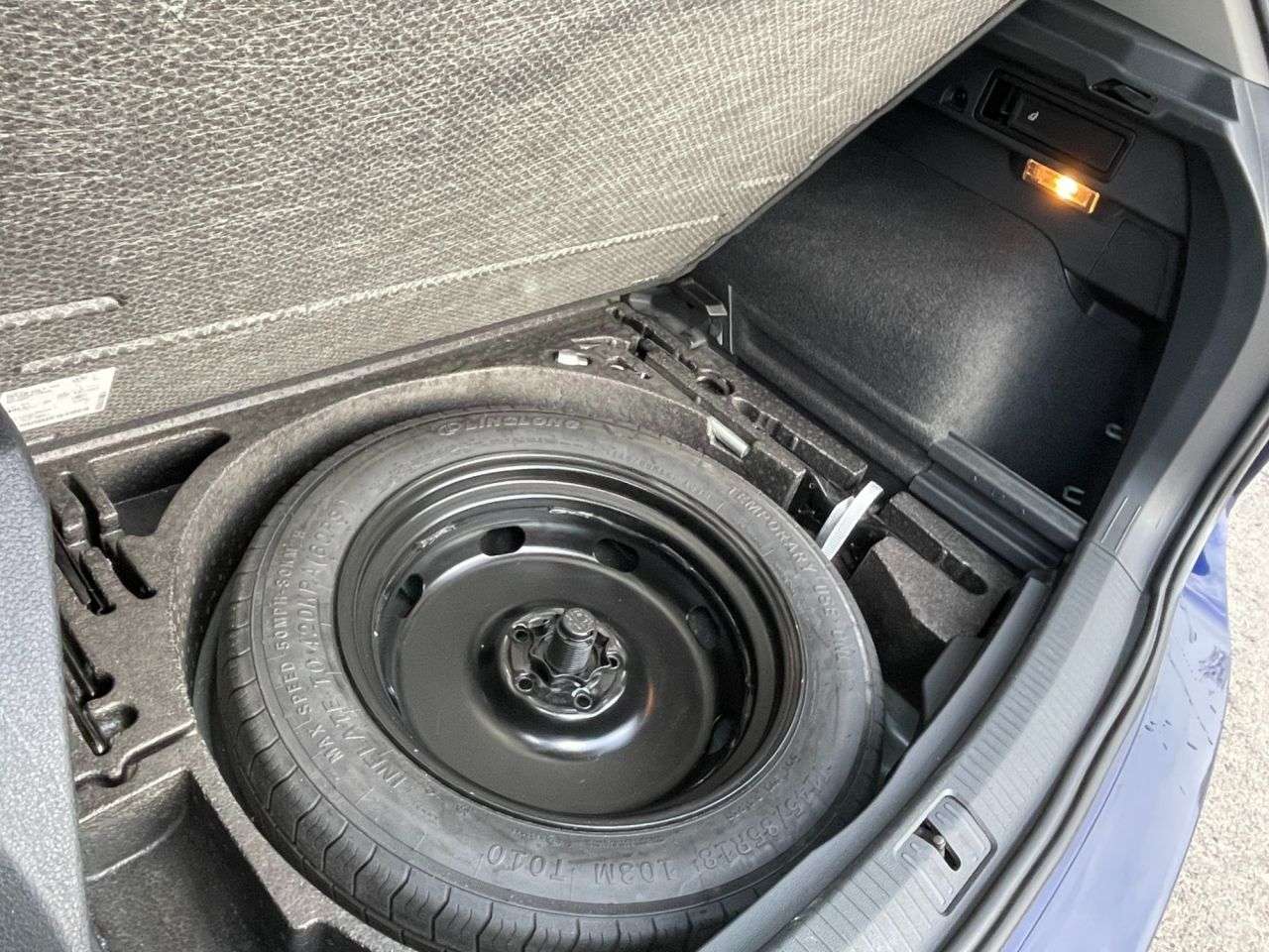 2018 VOLKSWAGEN TIGUAN 2018 VOLKSWAGEN TIGUAN