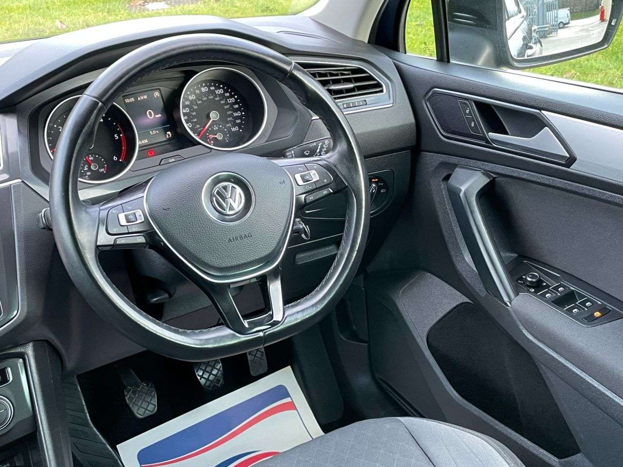 2018 VOLKSWAGEN TIGUAN 2018 VOLKSWAGEN TIGUAN