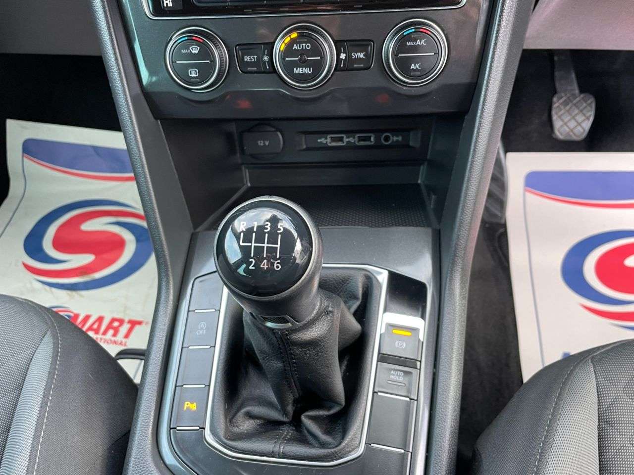 2018 VOLKSWAGEN TIGUAN 2018 VOLKSWAGEN TIGUAN