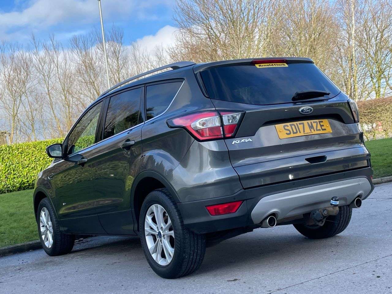 A 2017 FORD KUGA 2.0 TDCi Titanium SUV 5dr Diesel Manual AWD Euro 6 (s/s) (180 ps) SAT NAV + A 2017 FORD KUGA 2.0 TDCi Titanium SUV 5dr Diesel Manual AWD Euro 6 (s/s) (180 ps) SAT NAV +