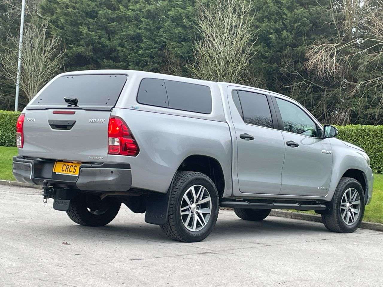 A 2020 TOYOTA HI-LUX 2.4 D-4D Invincible X Pickup Double Cab 4dr Diesel Manual 4WD Euro 6 (s/s) A 2020 TOYOTA HI-LUX 2.4 D-4D Invincible X Pickup Double Cab 4dr Diesel Manual 4WD Euro 6 (s/s)