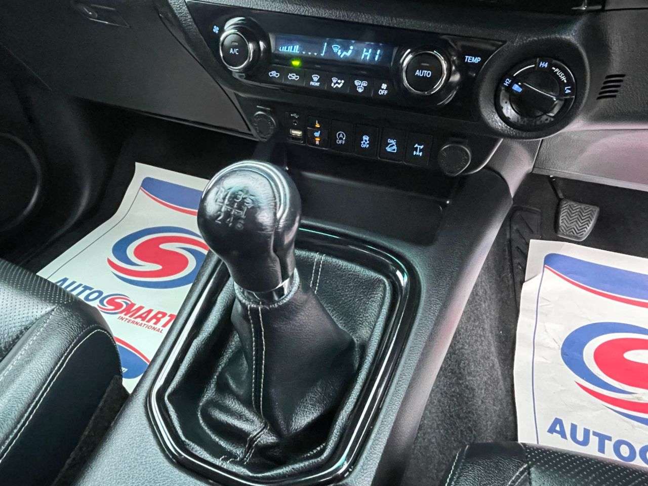 2020 TOYOTA HI-LUX 2020 TOYOTA HI-LUX