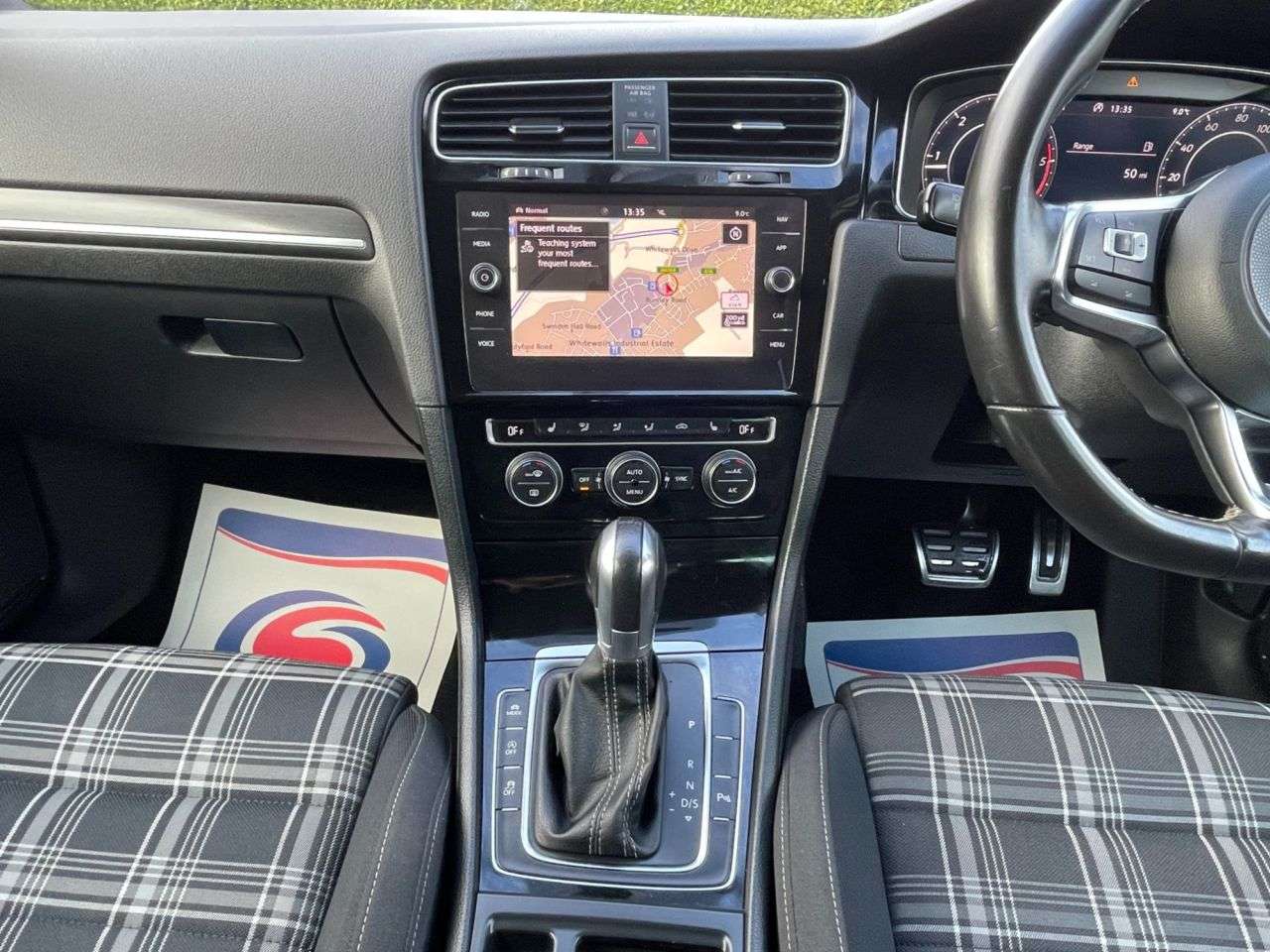 2017 VOLKSWAGEN GOLF 2017 VOLKSWAGEN GOLF