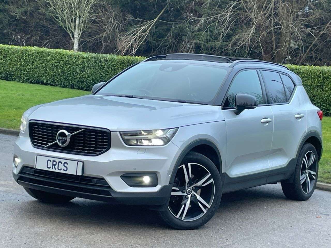 A 2018 VOLVO XC40 2.0 D4 First Edition SUV 5dr Diesel Auto AWD Euro 6 (s/s) (190 ps) FRONT HE A 2018 VOLVO XC40 2.0 D4 First Edition SUV 5dr Diesel Auto AWD Euro 6 (s/s) (190 ps) FRONT HE