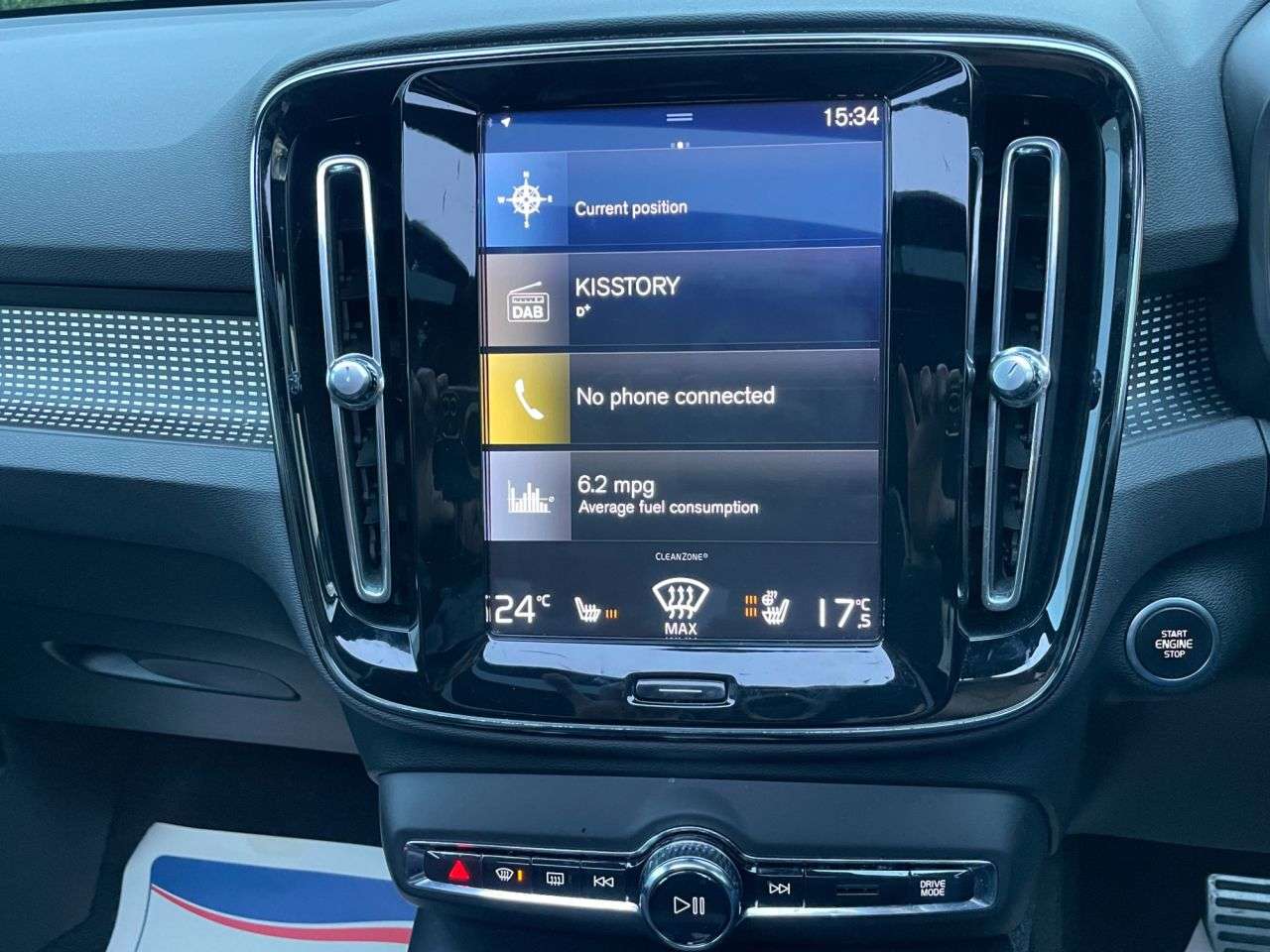 2018 VOLVO XC40 2018 VOLVO XC40