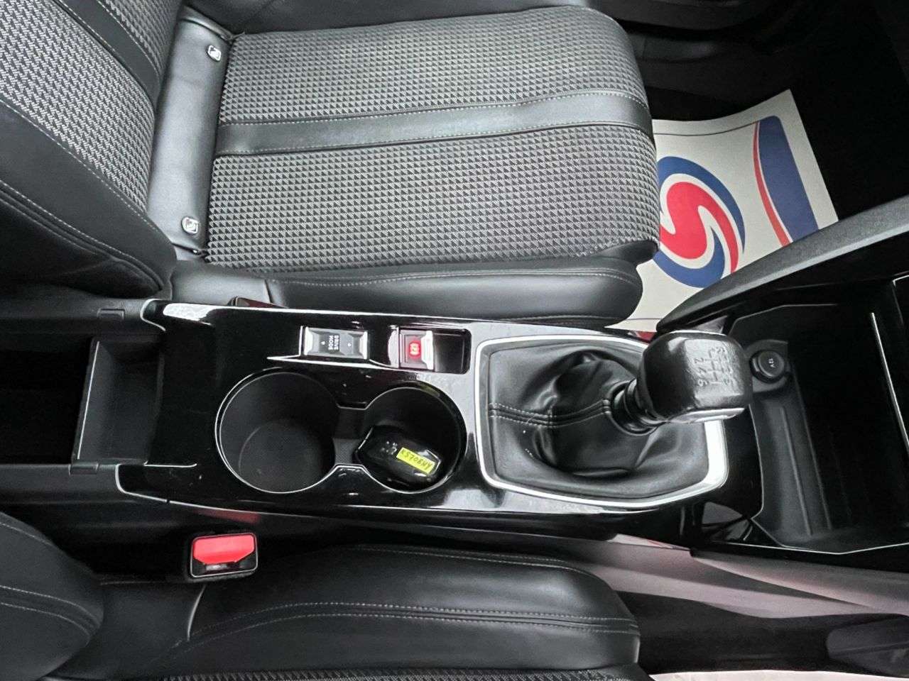 2020 PEUGEOT 2008 2020 PEUGEOT 2008