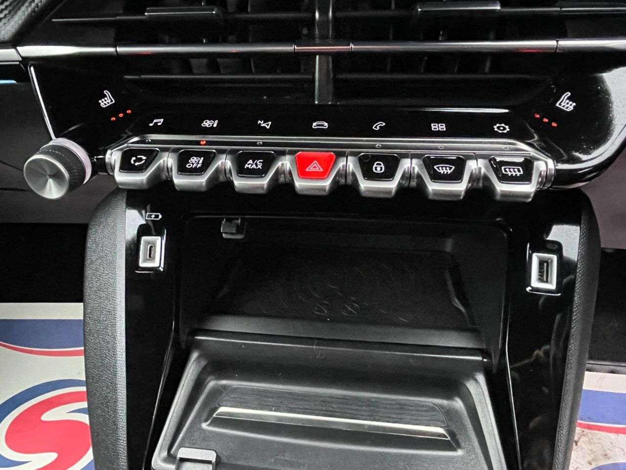 2020 PEUGEOT 2008 2020 PEUGEOT 2008