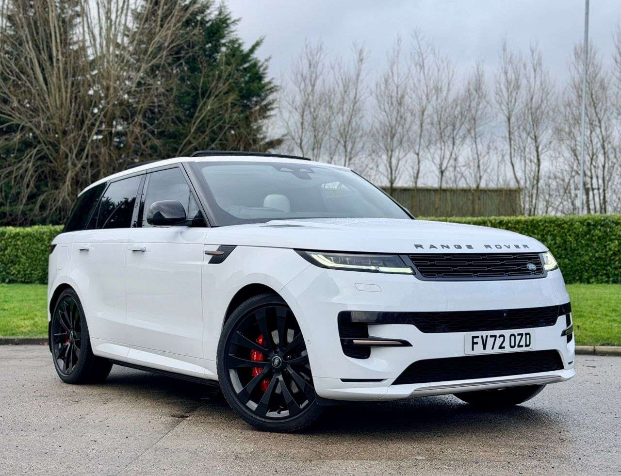 A 2023 LAND ROVER RANGE ROVER SPORT 3.0 D300 MHEV Dynamic SE SUV 5dr Diesel Auto 4WD Euro 6 (s/s) (300 ps) 1 OW A 2023 LAND ROVER RANGE ROVER SPORT 3.0 D300 MHEV Dynamic SE SUV 5dr Diesel Auto 4WD Euro 6 (s/s) (300 ps) 1 OW