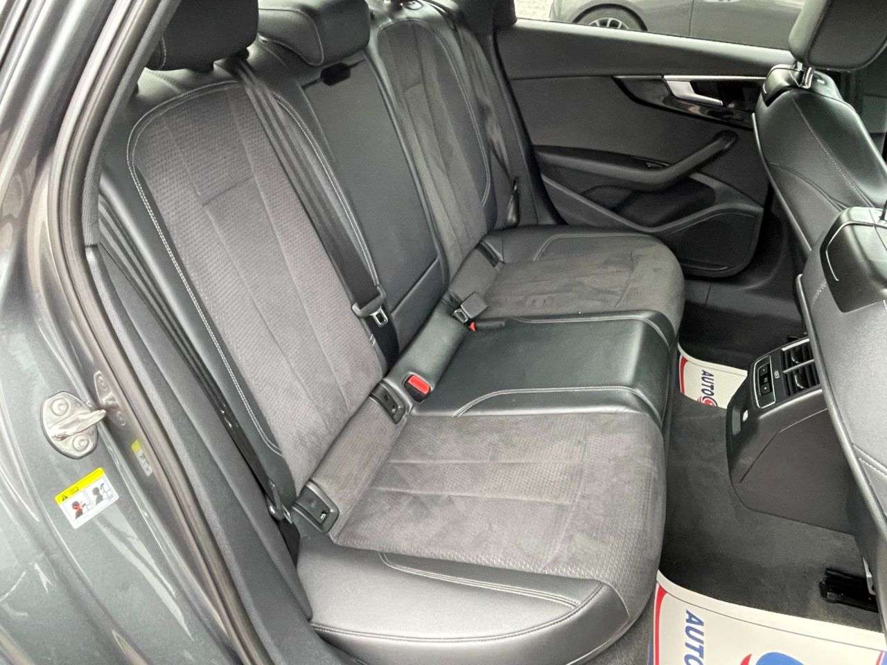 2022 AUDI A4 2022 AUDI A4