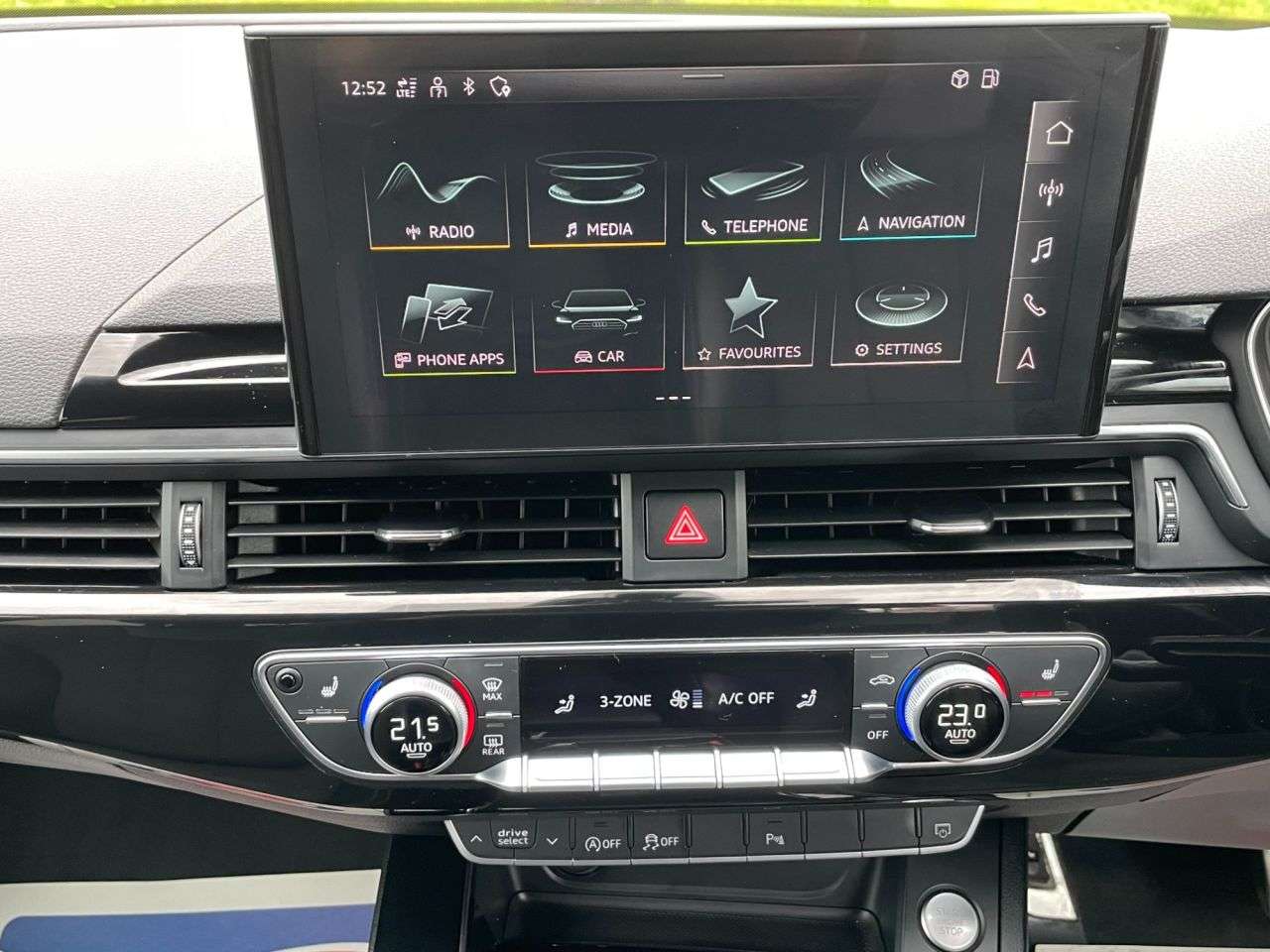 2022 AUDI A4 2022 AUDI A4