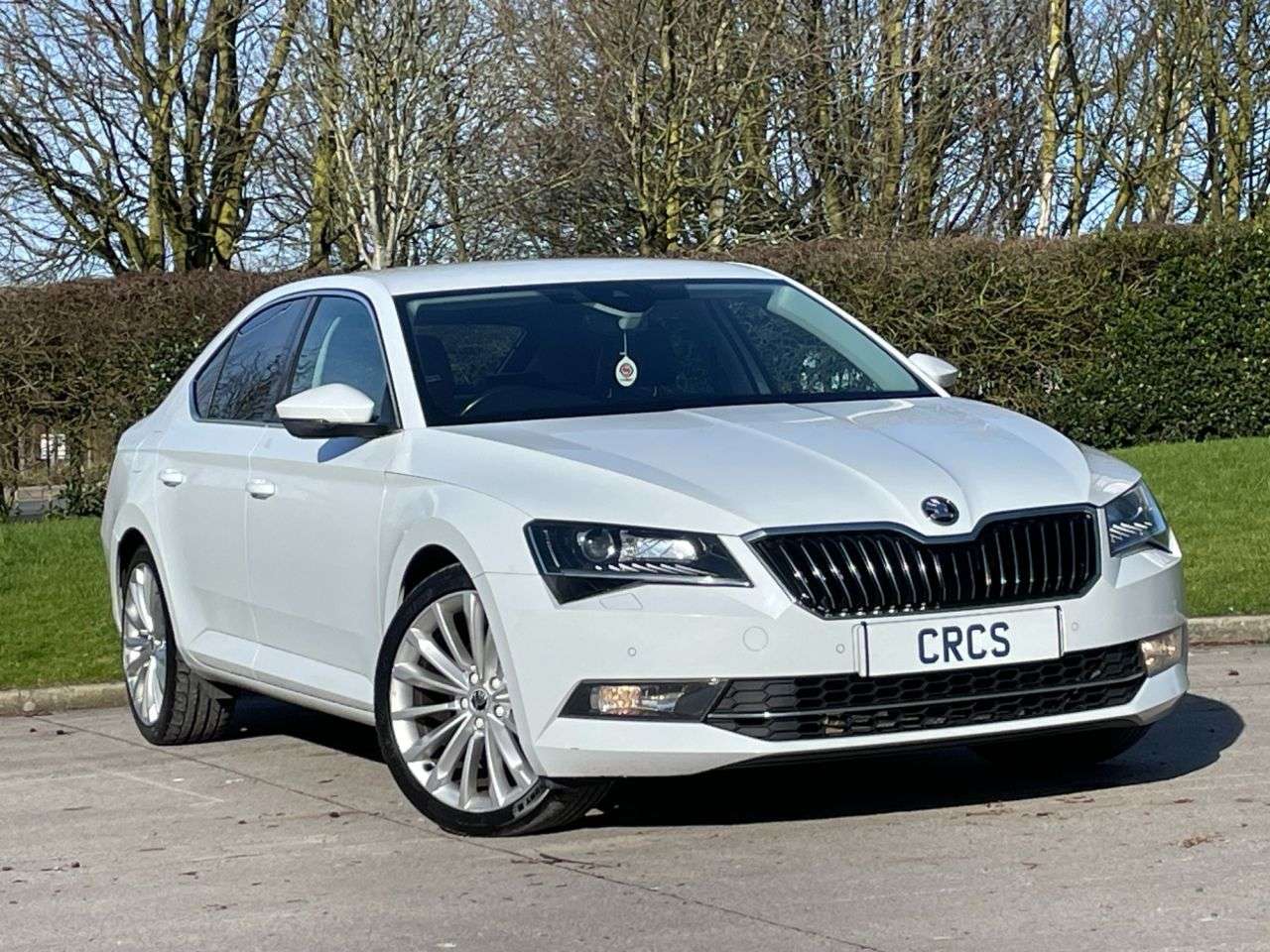 A 2017 SKODA SUPERB 2.0 TDI SE L Executive Hatchback 5dr Diesel DSG Euro 6 (s/s) (190 ps) TIMIN A 2017 SKODA SUPERB 2.0 TDI SE L Executive Hatchback 5dr Diesel DSG Euro 6 (s/s) (190 ps) TIMIN