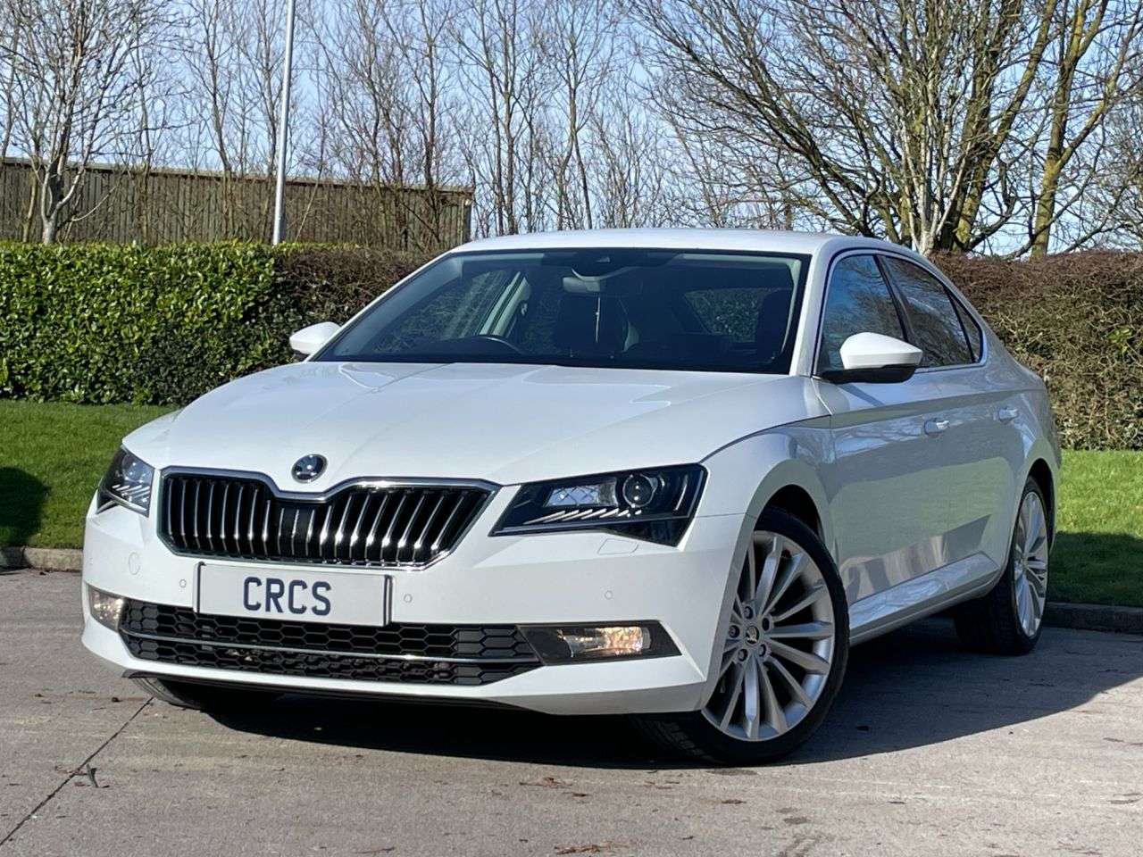 A 2017 SKODA SUPERB 2.0 TDI SE L Executive Hatchback 5dr Diesel DSG Euro 6 (s/s) (190 ps) TIMIN A 2017 SKODA SUPERB 2.0 TDI SE L Executive Hatchback 5dr Diesel DSG Euro 6 (s/s) (190 ps) TIMIN