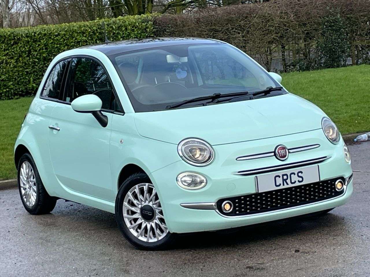 A 2018 FIAT 500 1.2 Lounge Hatchback 3dr Petrol Manual Euro 6 (s/s) (69 bhp) GLASSROOF + 2 A 2018 FIAT 500 1.2 Lounge Hatchback 3dr Petrol Manual Euro 6 (s/s) (69 bhp) GLASSROOF + 2