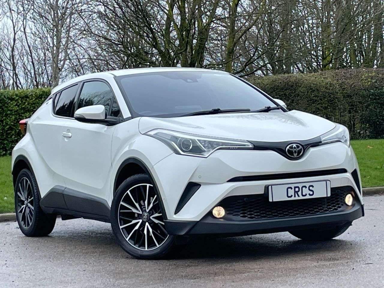 A 2017 TOYOTA C-HR 1.2 VVT-i Excel SUV 5dr Petrol Manual Euro 6 (s/s) (115 ps) * REVERSING CAM A 2017 TOYOTA C-HR 1.2 VVT-i Excel SUV 5dr Petrol Manual Euro 6 (s/s) (115 ps) * REVERSING CAM