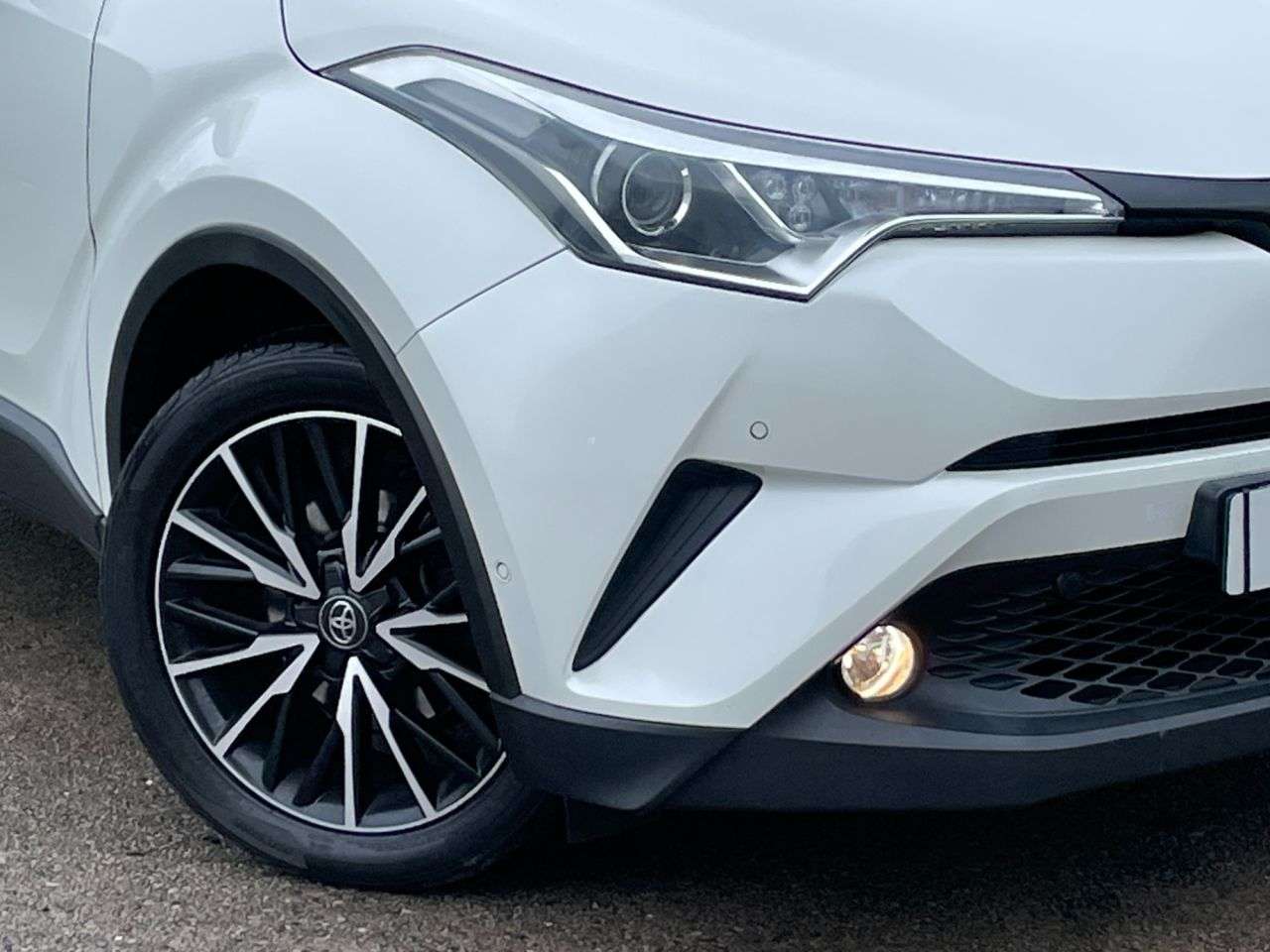 2017 TOYOTA C-HR 2017 TOYOTA C-HR