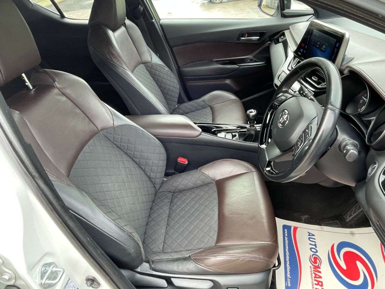 2017 TOYOTA C-HR 2017 TOYOTA C-HR