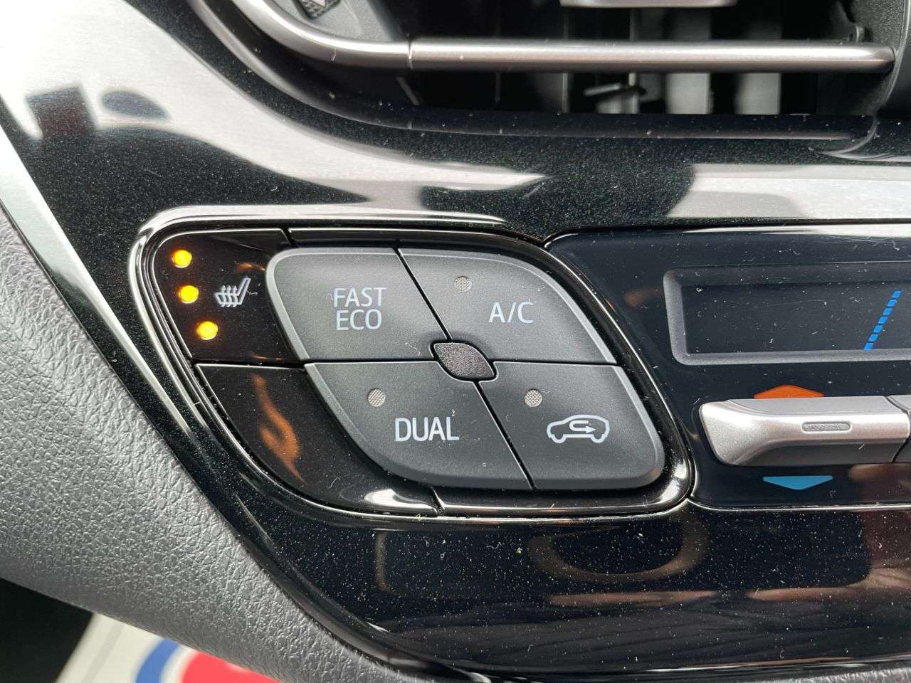 2017 TOYOTA C-HR 2017 TOYOTA C-HR