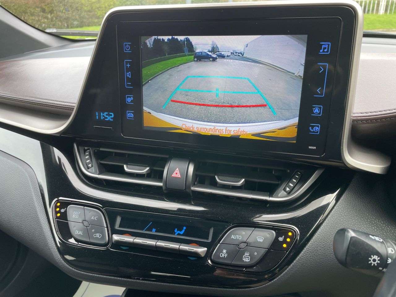 2017 TOYOTA C-HR 2017 TOYOTA C-HR