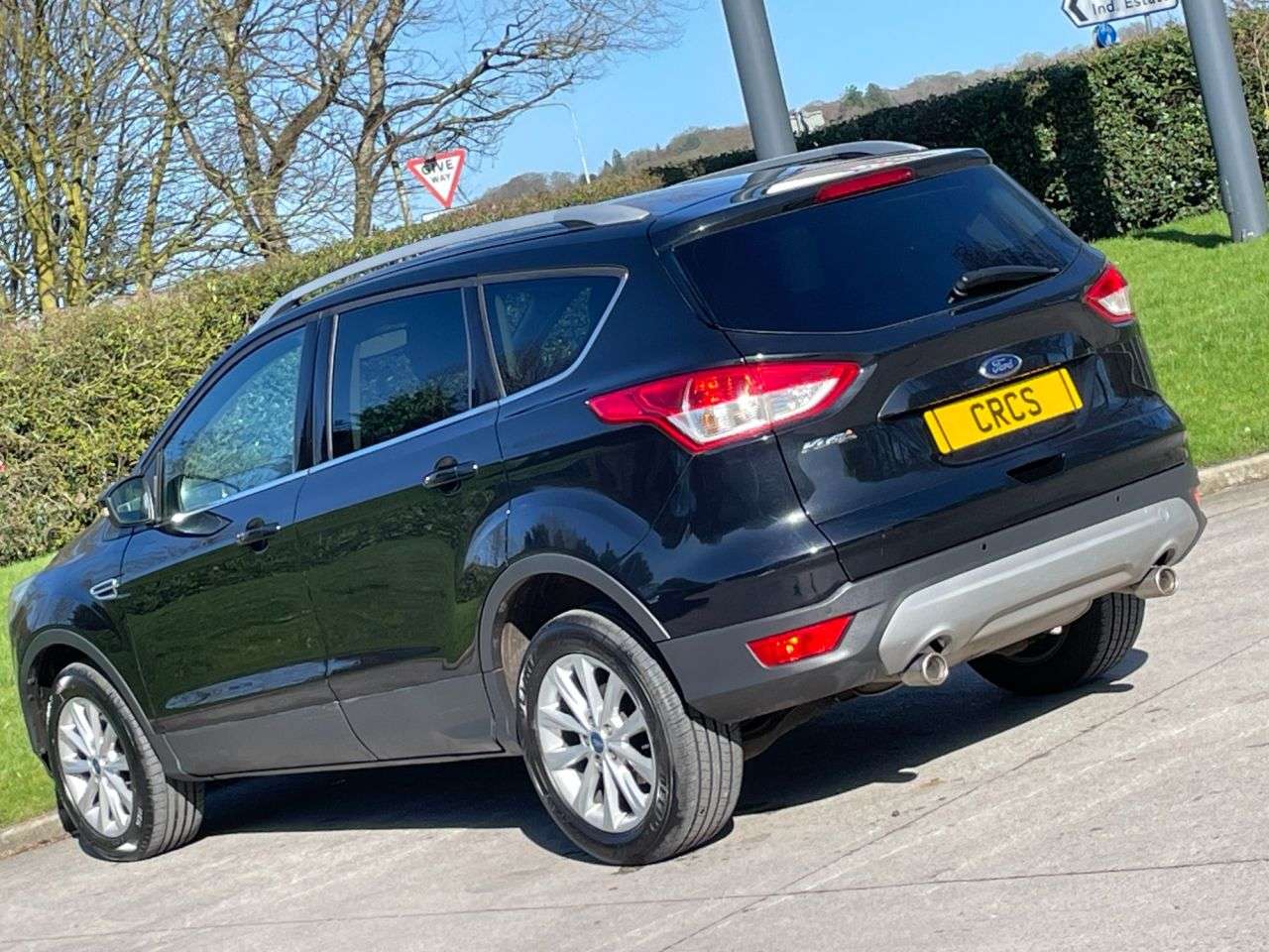 A 2014 FORD KUGA 2.0 TDCi Titanium SUV 5dr Diesel Manual 2WD Euro 6 (s/s) (150 ps) A 2014 FORD KUGA 2.0 TDCi Titanium SUV 5dr Diesel Manual 2WD Euro 6 (s/s) (150 ps)