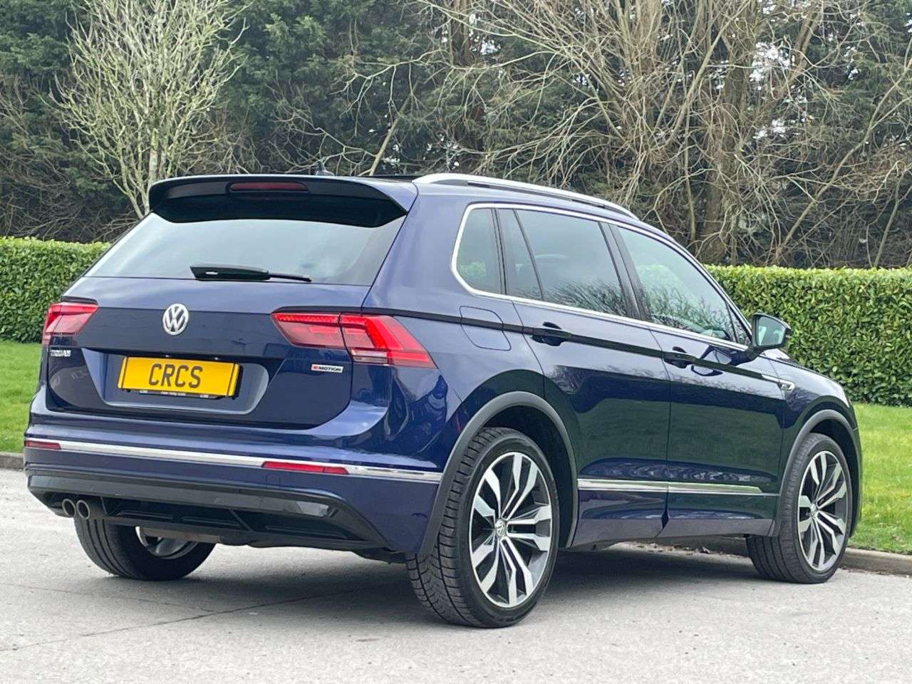 A 2018 VOLKSWAGEN TIGUAN 2.0 TDI R-Line SUV 5dr Diesel DSG 4Motion Euro 6 (s/s) (150 ps) 2 KEYS + MA A 2018 VOLKSWAGEN TIGUAN 2.0 TDI R-Line SUV 5dr Diesel DSG 4Motion Euro 6 (s/s) (150 ps) 2 KEYS + MA