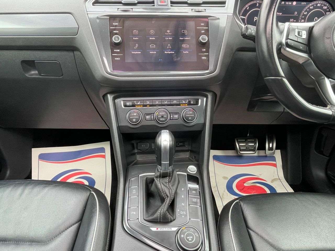 2018 VOLKSWAGEN TIGUAN 2018 VOLKSWAGEN TIGUAN