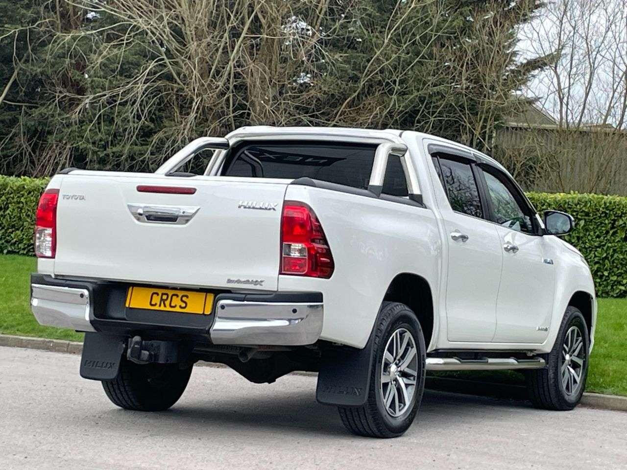 A 2018 TOYOTA HI-LUX 2.4 D-4D Invincible X Pickup Double Cab 4dr Diesel Auto 4WD Euro 6 (TSS, 3. A 2018 TOYOTA HI-LUX 2.4 D-4D Invincible X Pickup Double Cab 4dr Diesel Auto 4WD Euro 6 (TSS, 3.
