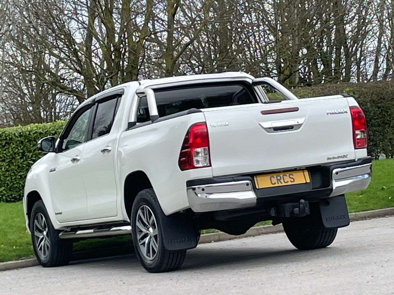 A 2018 TOYOTA HI-LUX 2.4 D-4D Invincible X Pickup Double Cab 4dr Diesel Auto 4WD Euro 6 (TSS, 3. A 2018 TOYOTA HI-LUX 2.4 D-4D Invincible X Pickup Double Cab 4dr Diesel Auto 4WD Euro 6 (TSS, 3.