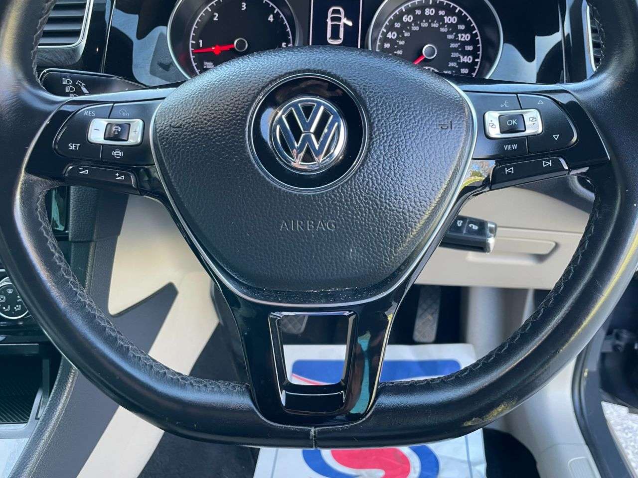 2019 VOLKSWAGEN GOLF 2019 VOLKSWAGEN GOLF