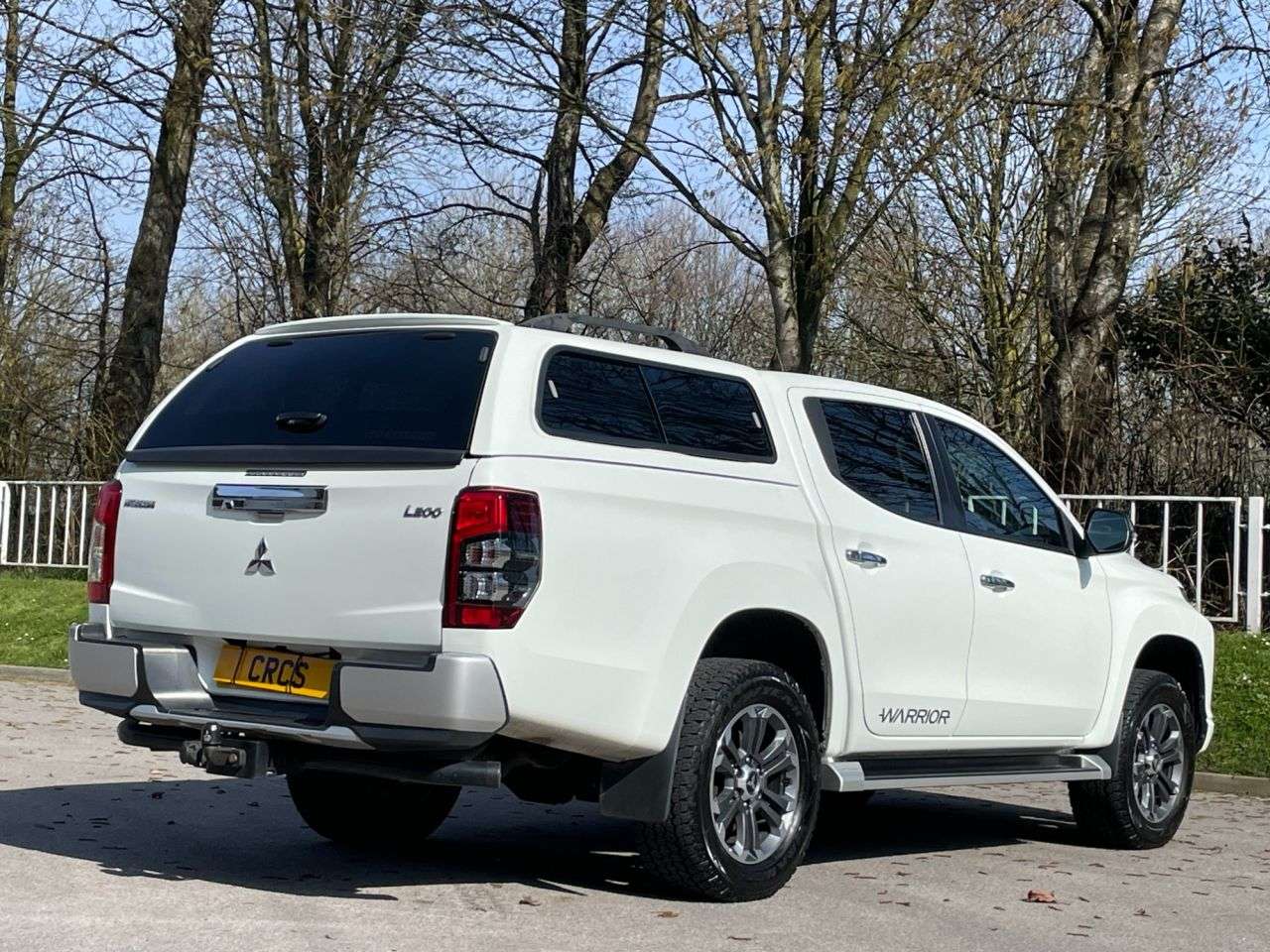 A 2019 MITSUBISHI L200 2.2 DI-D DC Warrior Pickup Double Cab 4dr Diesel Auto 4WD Euro 6 (s/s) (150 A 2019 MITSUBISHI L200 2.2 DI-D DC Warrior Pickup Double Cab 4dr Diesel Auto 4WD Euro 6 (s/s) (150