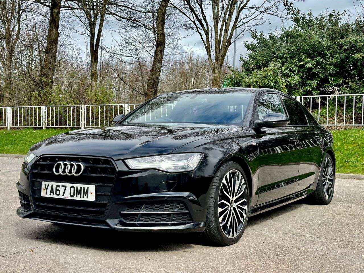 A 2018 AUDI A6 SALOON 2.0 TDI ultra Black Edition Saloon 4dr Diesel S Tronic Euro 6 (s/s) (190 ps A 2018 AUDI A6 SALOON 2.0 TDI ultra Black Edition Saloon 4dr Diesel S Tronic Euro 6 (s/s) (190 ps