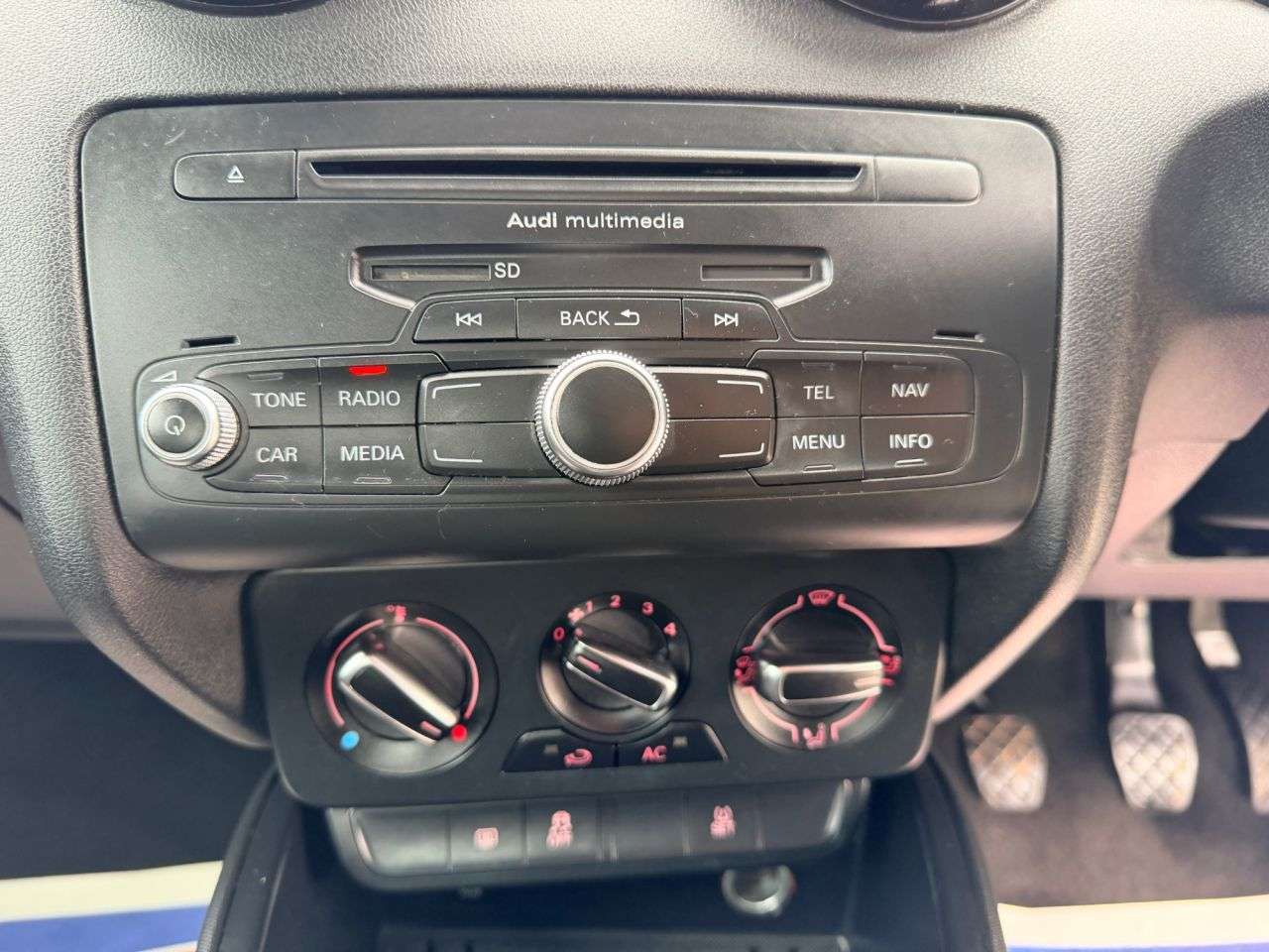 2015 AUDI A1 2015 AUDI A1