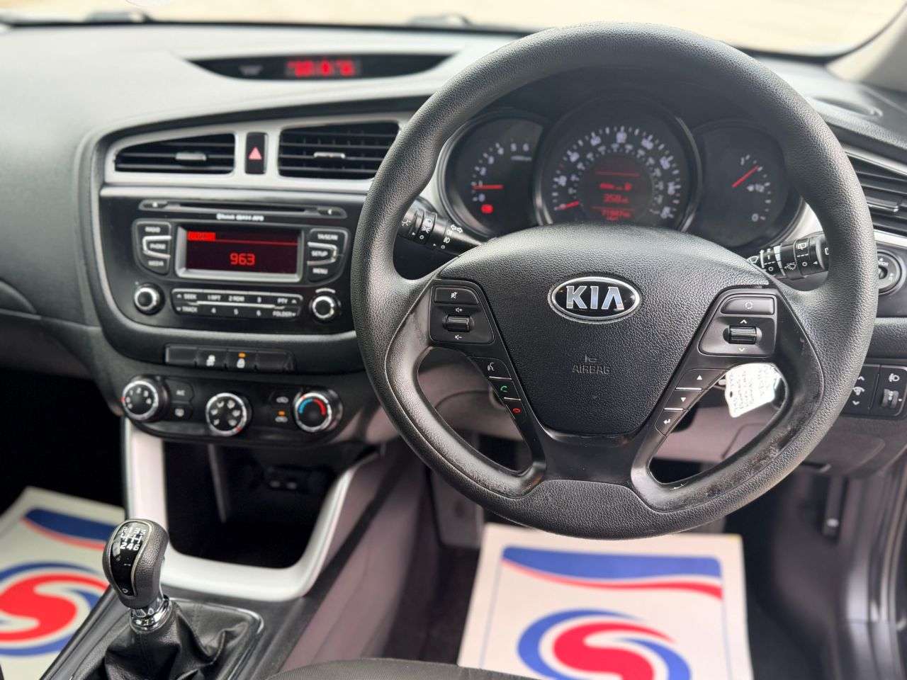 2016 KIA RIO 2016 KIA RIO
