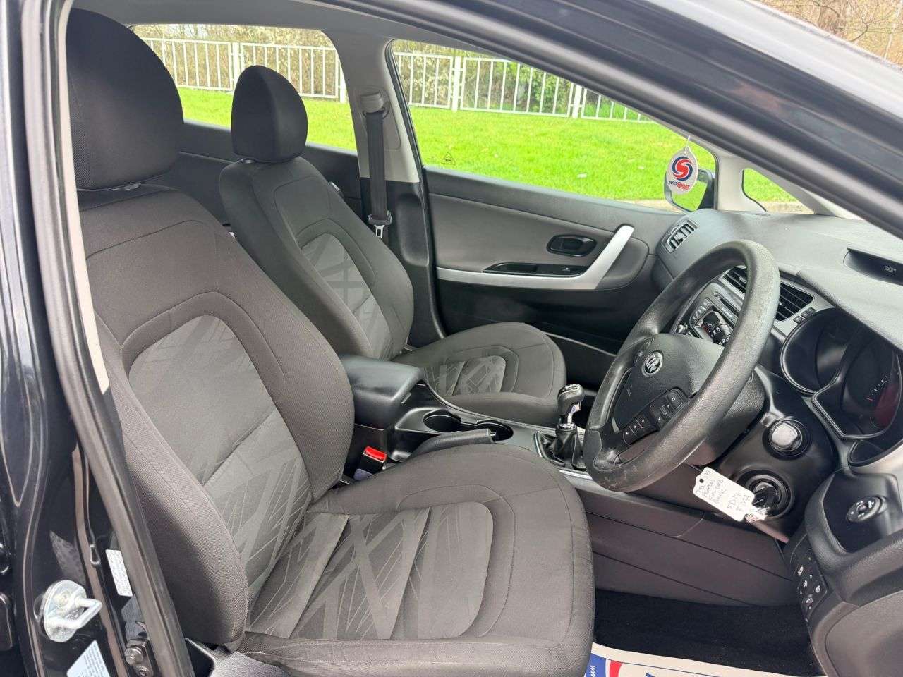 2016 KIA RIO 2016 KIA RIO