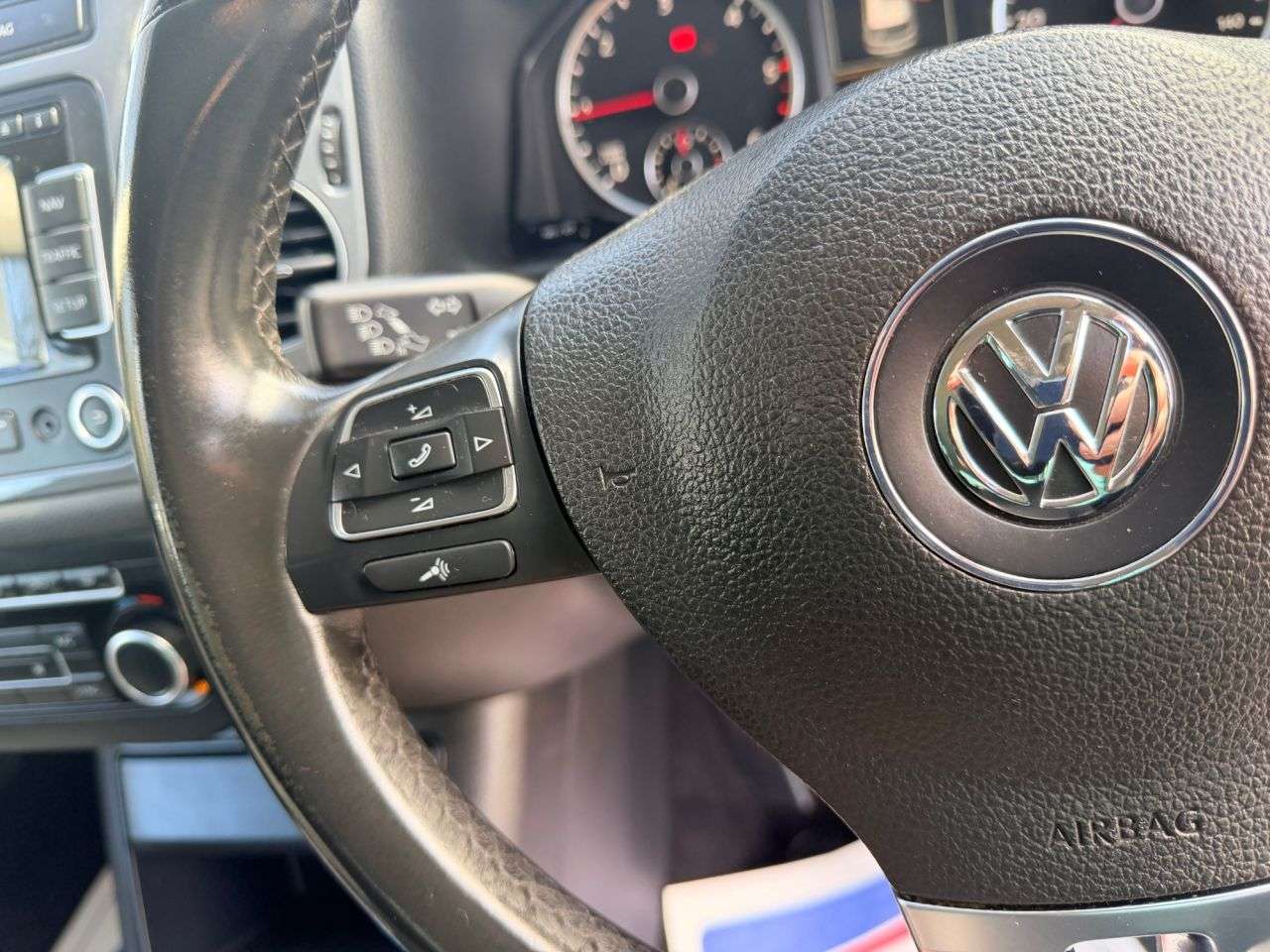 2014 VOLKSWAGEN TIGUAN 2014 VOLKSWAGEN TIGUAN