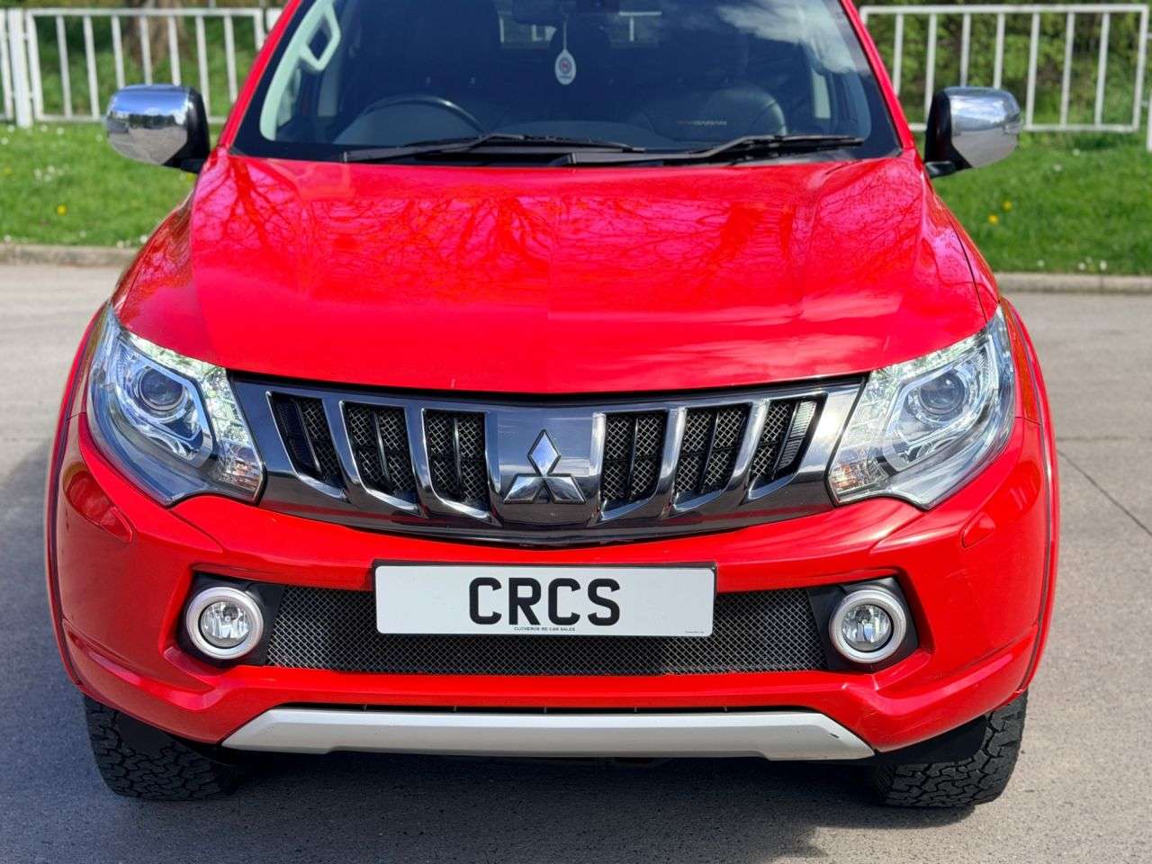 A 2018 MITSUBISHI L200 2.4 DI-D DC Barbarian Pickup Double Cab 4dr Diesel Auto 4WD Euro 6 (178 ps) A 2018 MITSUBISHI L200 2.4 DI-D DC Barbarian Pickup Double Cab 4dr Diesel Auto 4WD Euro 6 (178 ps)